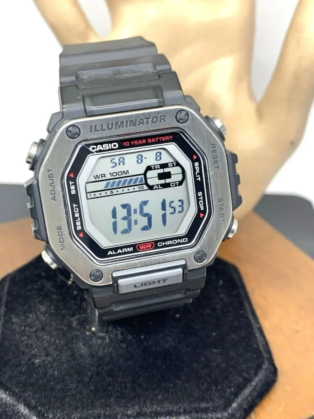 Casio Men's Watch MWD110H Silver Black Resin Strap Quartz Digital Sport 3517